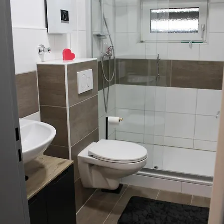 Ruhrpottimmo - 2 Schlafzimmer - Bis 5 Personen - アパート カーメン